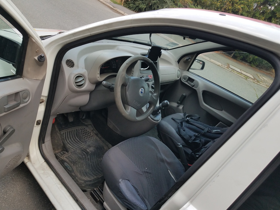 Photo from the logbook Volkswagen Caddy (3G)