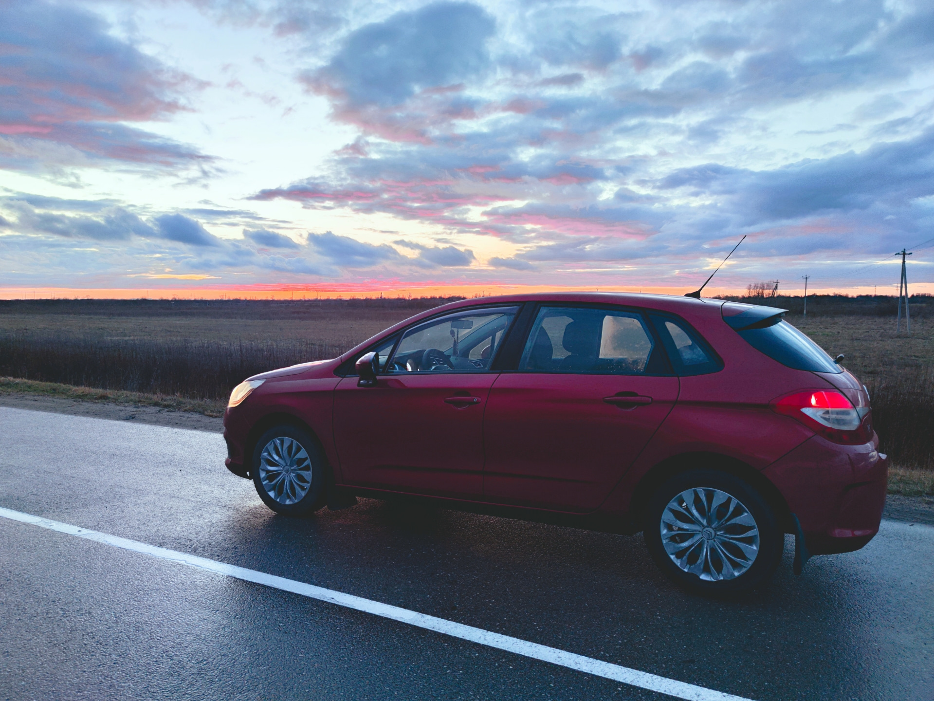 При движении начал срабатывать сигнал открытой левой двери. — Citroen C4  (2G), 1,6 л, 2012 года | электроника | DRIVE2