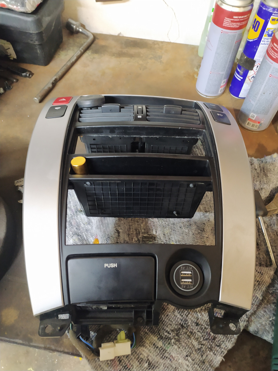 USB зарядка вместо прикуривателя в Hyundai Tucson 1 JM — Hyundai Tucson ...