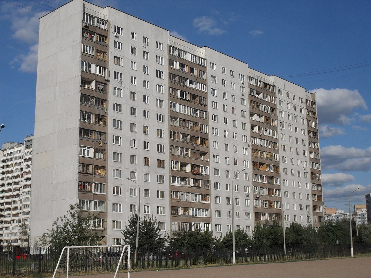 Фото панельных. Панельный дом п30. Панельный дом п30 Гапилео. Панельный дом п30 61.1. П-30 серия домов.