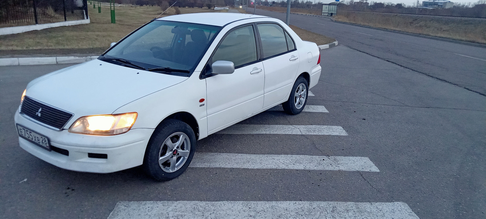 При резком нажатии на газ, захлёбывается и глохнет. — Mitsubishi Lancer IX,  1,5 л, 2002 года | наблюдение | DRIVE2