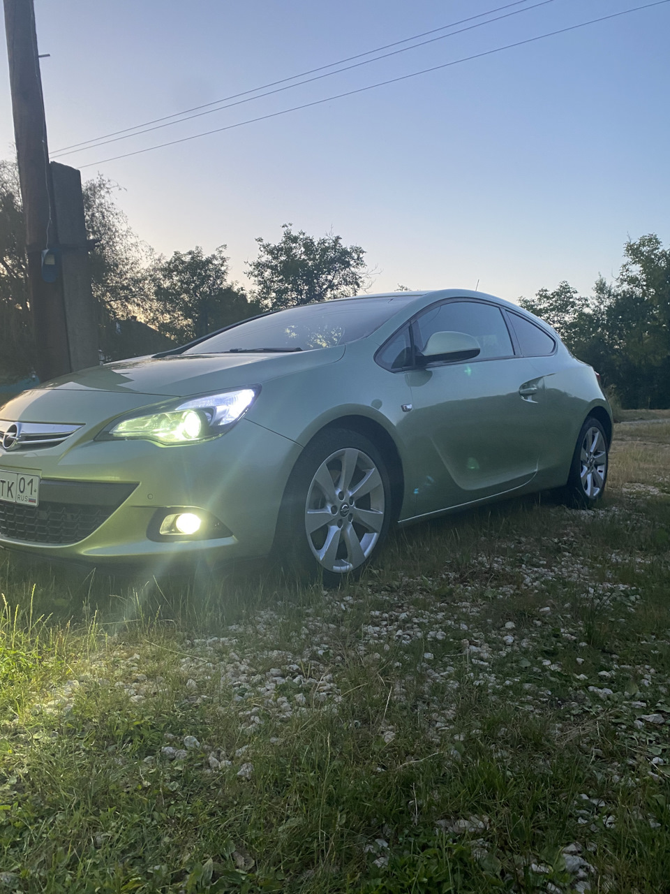 Подогрев сидений. 🆘 Нужна помощь 🆘 — Opel Astra J GTC, 1,4 л., 2011 ...