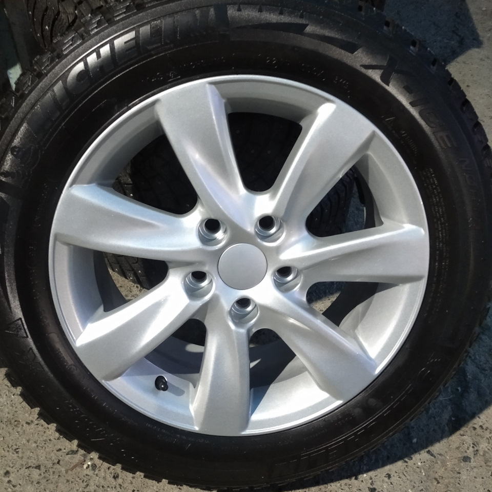 Готовим САНИ летом))) — Toyota Auris (1G), 1,4 л, 2008 года | колёсные ...