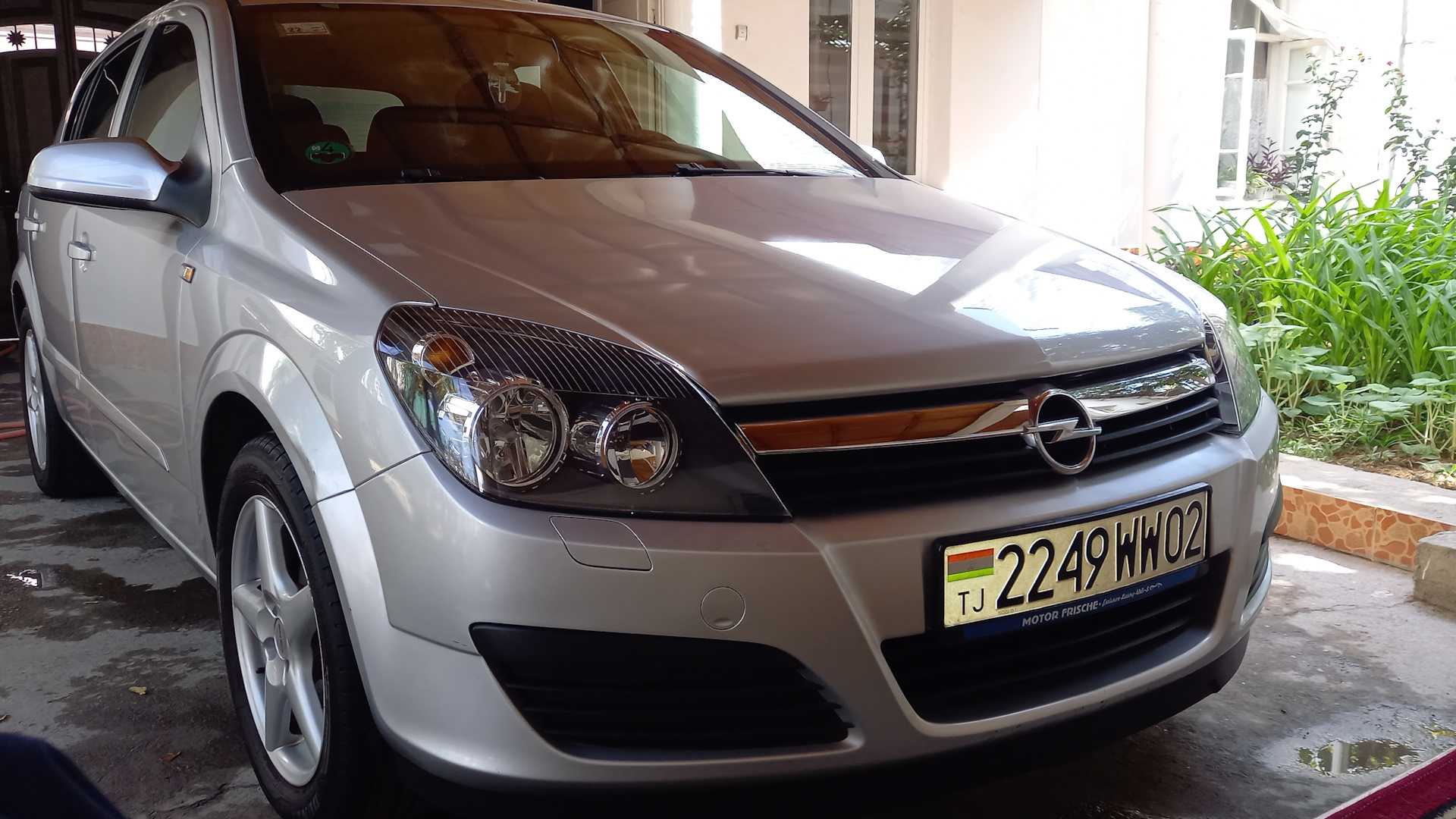 Opel Astra H 1.6 бензиновый 2006 | на DRIVE2