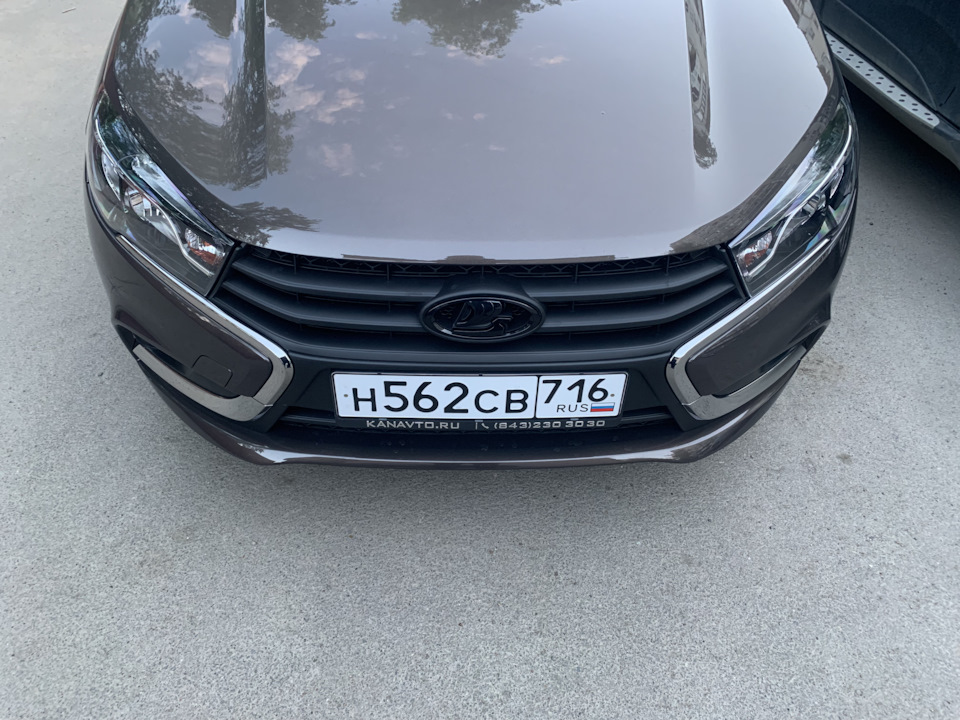 Эмблема Лада — Lada Vesta (1G), 1,6 л, 2021 года | аксессуары | DRIVE2
