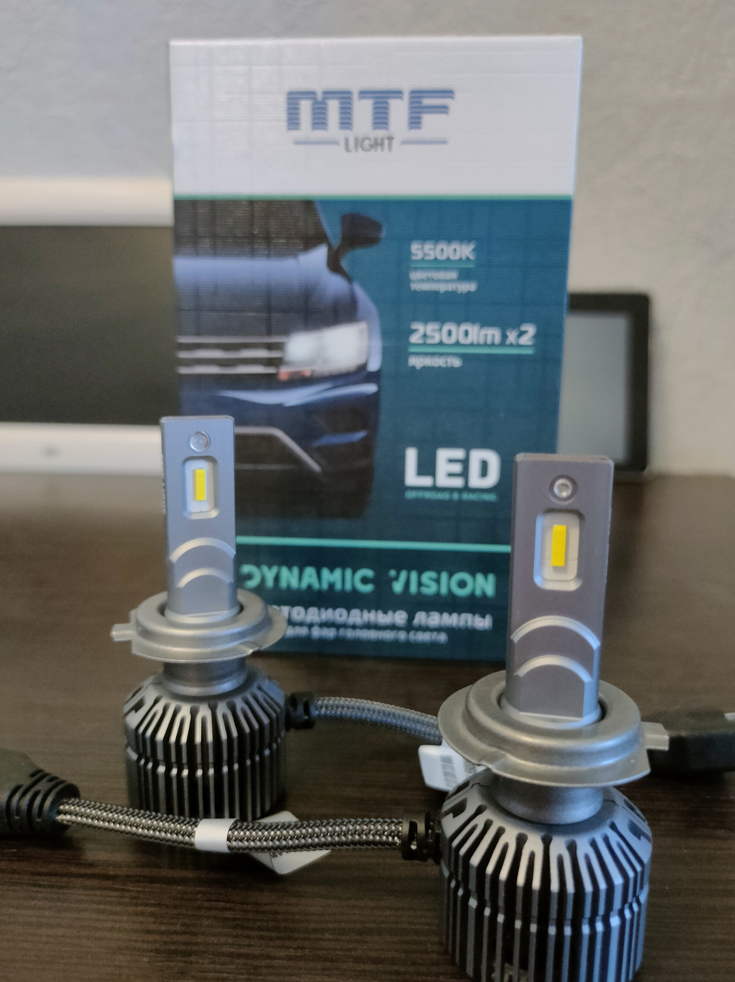 Mtf led. Диодные лампы MTF h7. Лед лампы МТФ h7. Лампочки h1 led MTF. Лед лампы h1 МТФ.