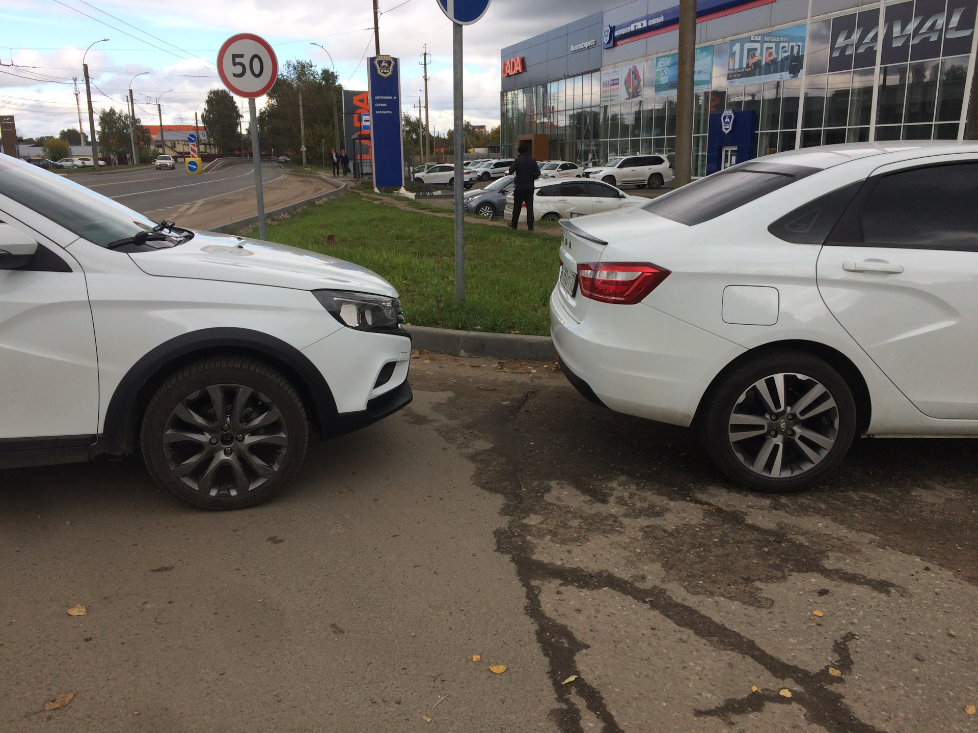 Диски Протон против КС874 для Веста кросс — Lada Vesta Cross, 1,6 л, 2019  года | колёсные диски | DRIVE2