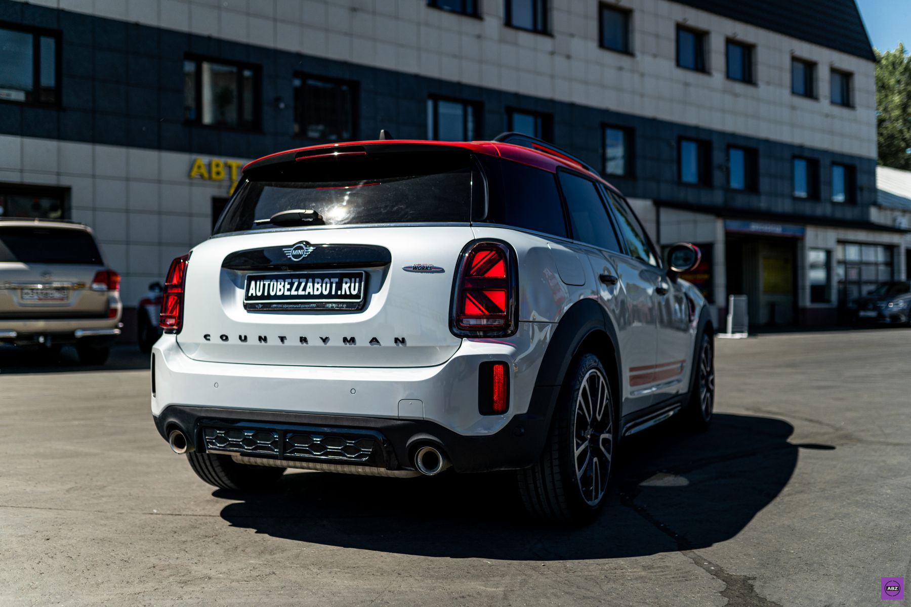 Mini Countryman Р±РµР»С‹Р№