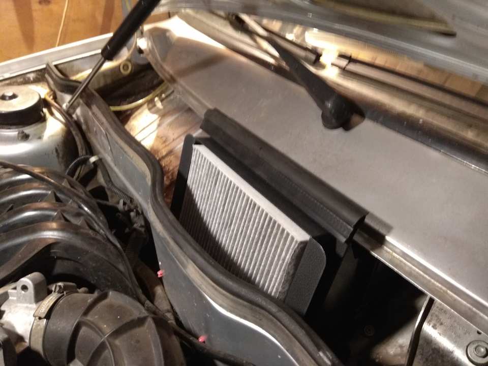 Установка адаптера салонного фильтра — Lada 2114, 1,6 л, 2012 года ...