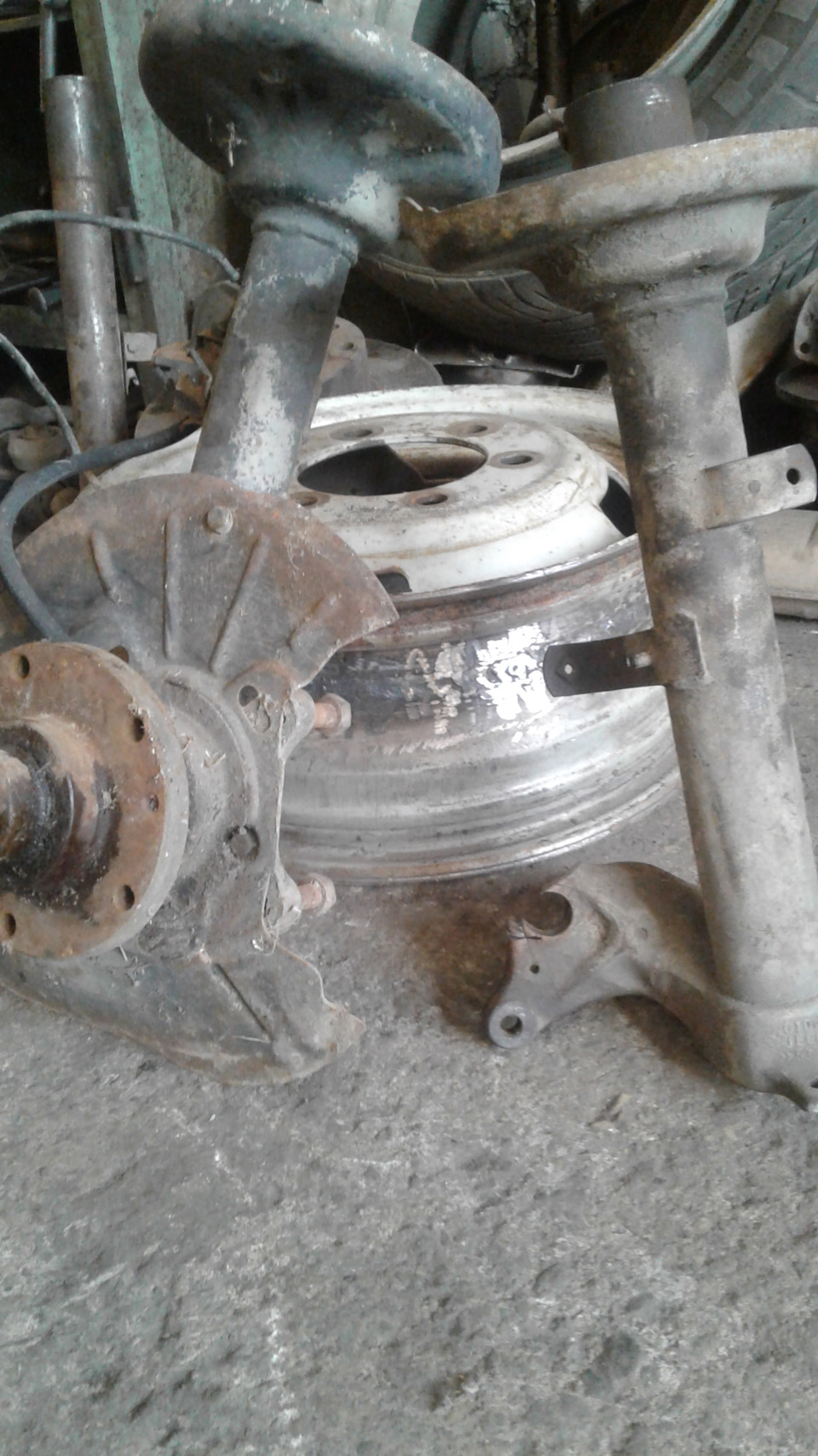 Переделка стойки амортизатора. — BMW 7 series (E23), 2,8 л, 1985 года ...