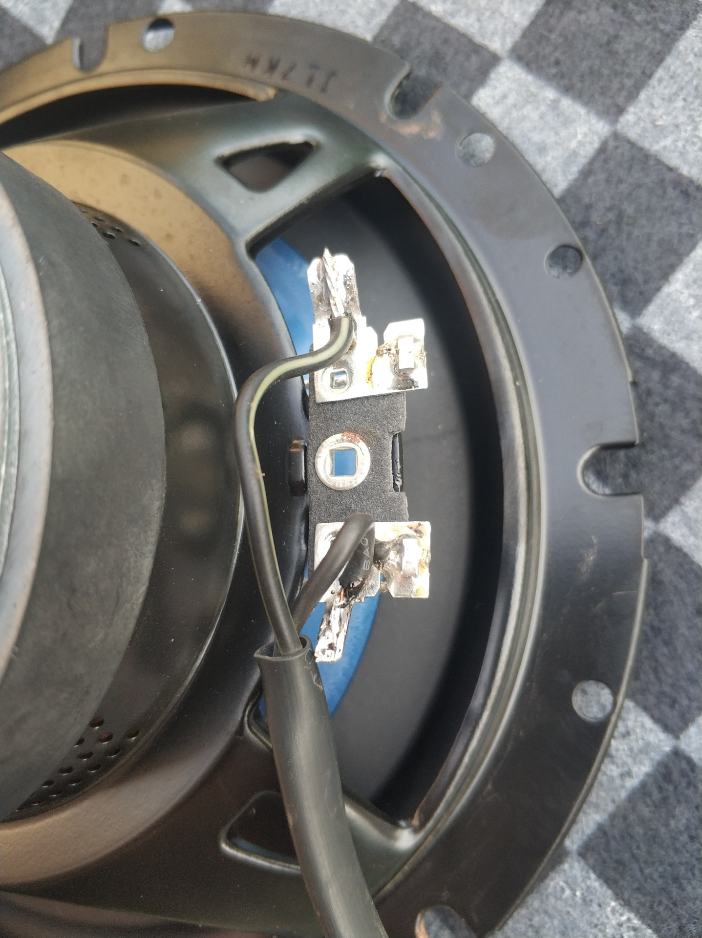 Замена штатной акустики на Pioneer TS-1639R — KIA Bongo (4G), 2,9 л ...