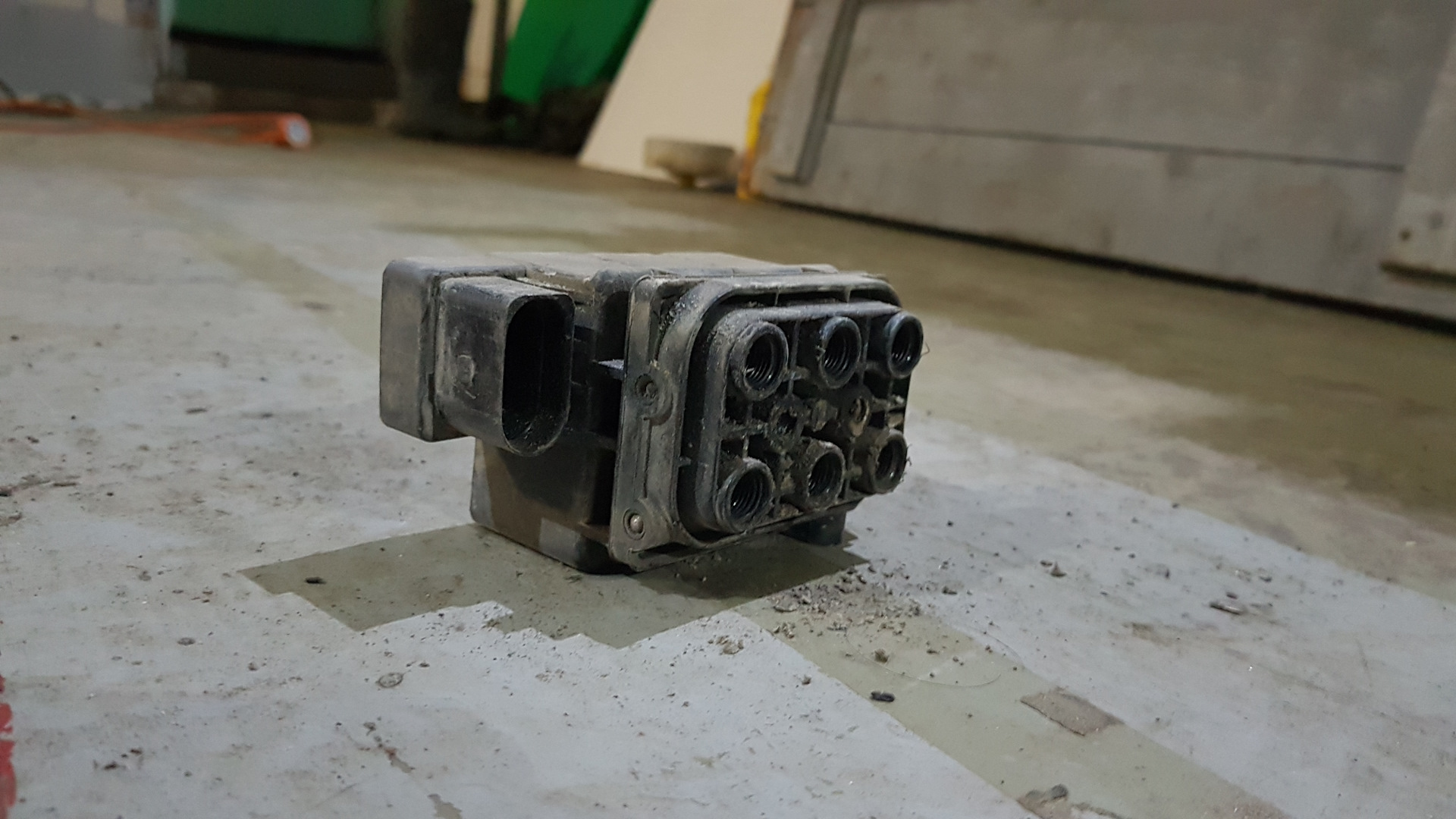 ремонт блока пневмоподвески