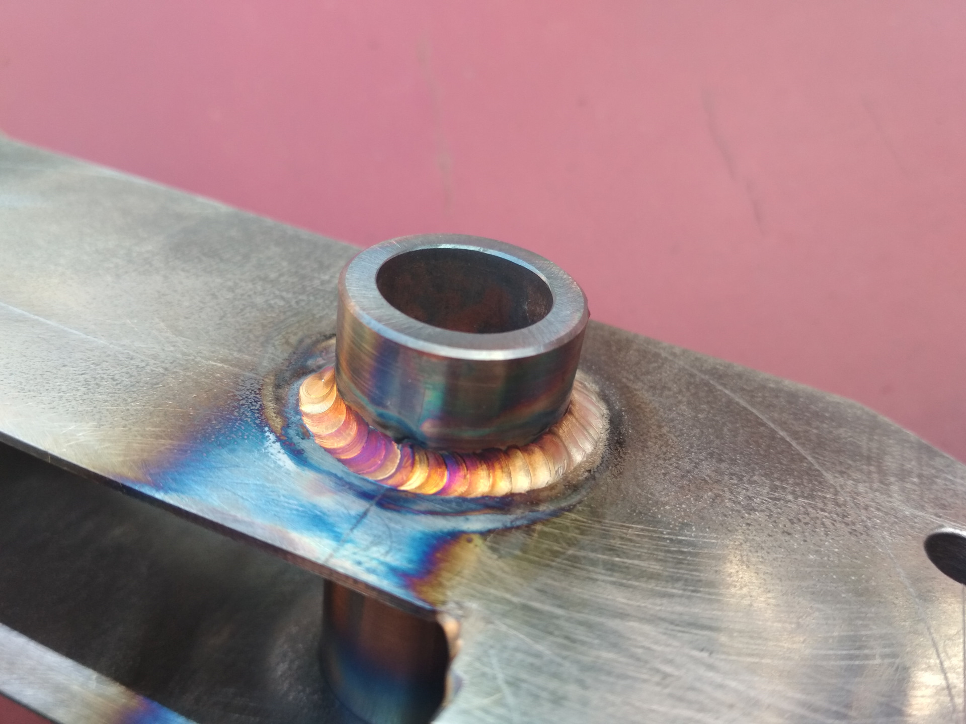 Самодельная курительная трубка из металла. Вытачивают сгон. Трубка курительная револьвер. Резец на токарный станок для выборки изнутри. Сменная ручка для надфилей.