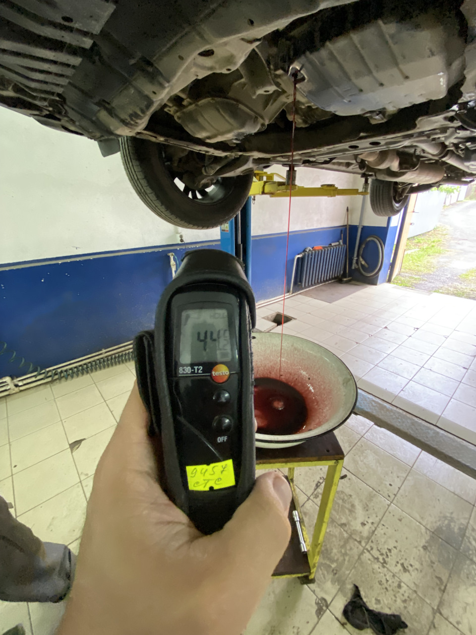 Фото в бортжурнале Toyota RAV4 (IV)