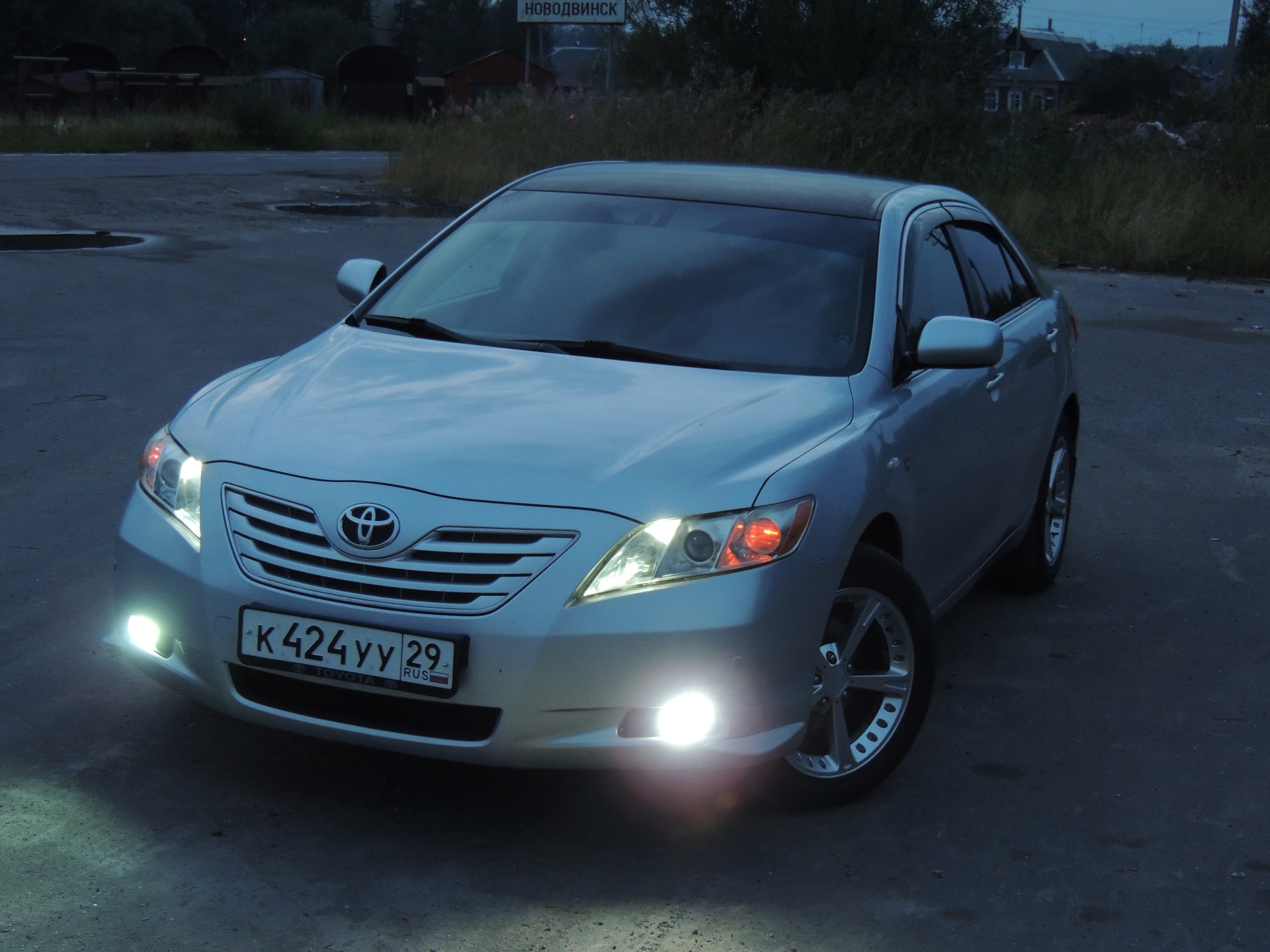 Toyota Camry drive2