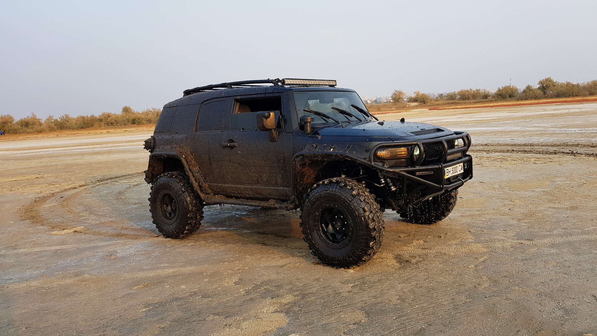 Фдж саров. Toyota FJ Cruiser off Road. Toyota FJ Cruiser off Road Tuning. Toyota FJ Cruiser Tuning Offroad. FJ Cruiser off Road Tuning.