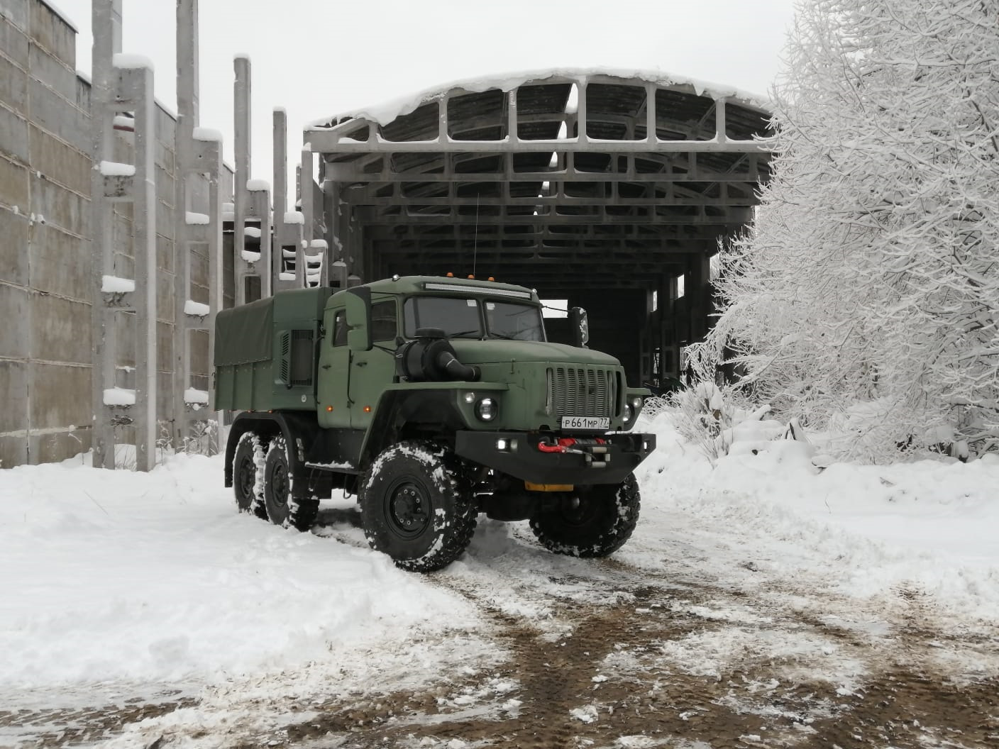 На подмосковном заводе «Б-Армс» модернизировали военный Урал-4320 — Lexus  GX (URJ150), 2,9 л, 2009 года | стайлинг | DRIVE2