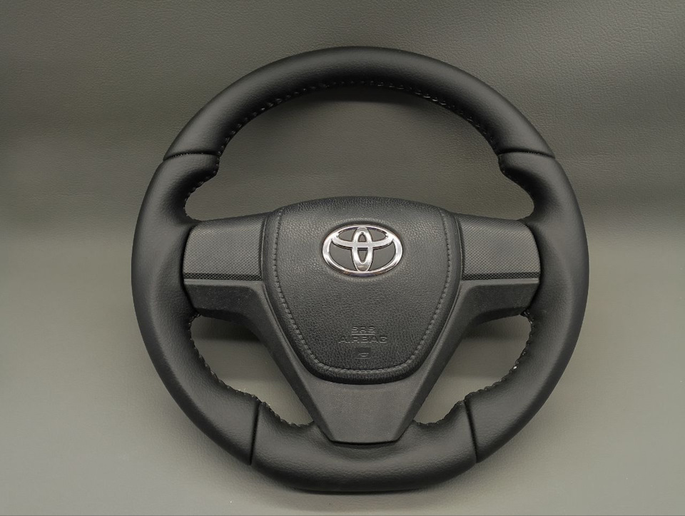 Руль анатомический на Toyota Corolla Axio (E160), Toyota Corolla Fielder Hybrid, Toyota Corolla (160), Toyota Corolla Fielder (E160), Toyota RAV4 (IV). | 14 200 ₽ в городе Иркутск | DRIVE2