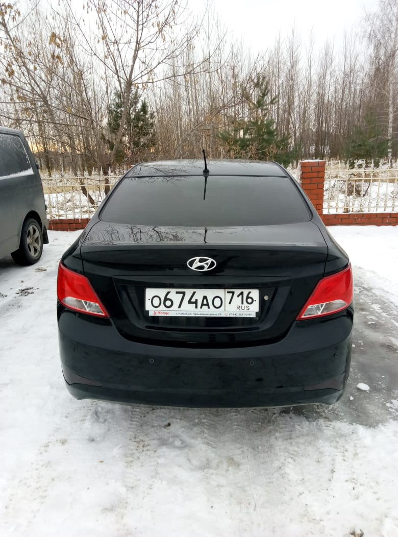 Затонировал задние противотуманные фары, убрал шильдик и сколы — Hyundai  Solaris, 1,4 л, 2016 года | стайлинг | DRIVE2