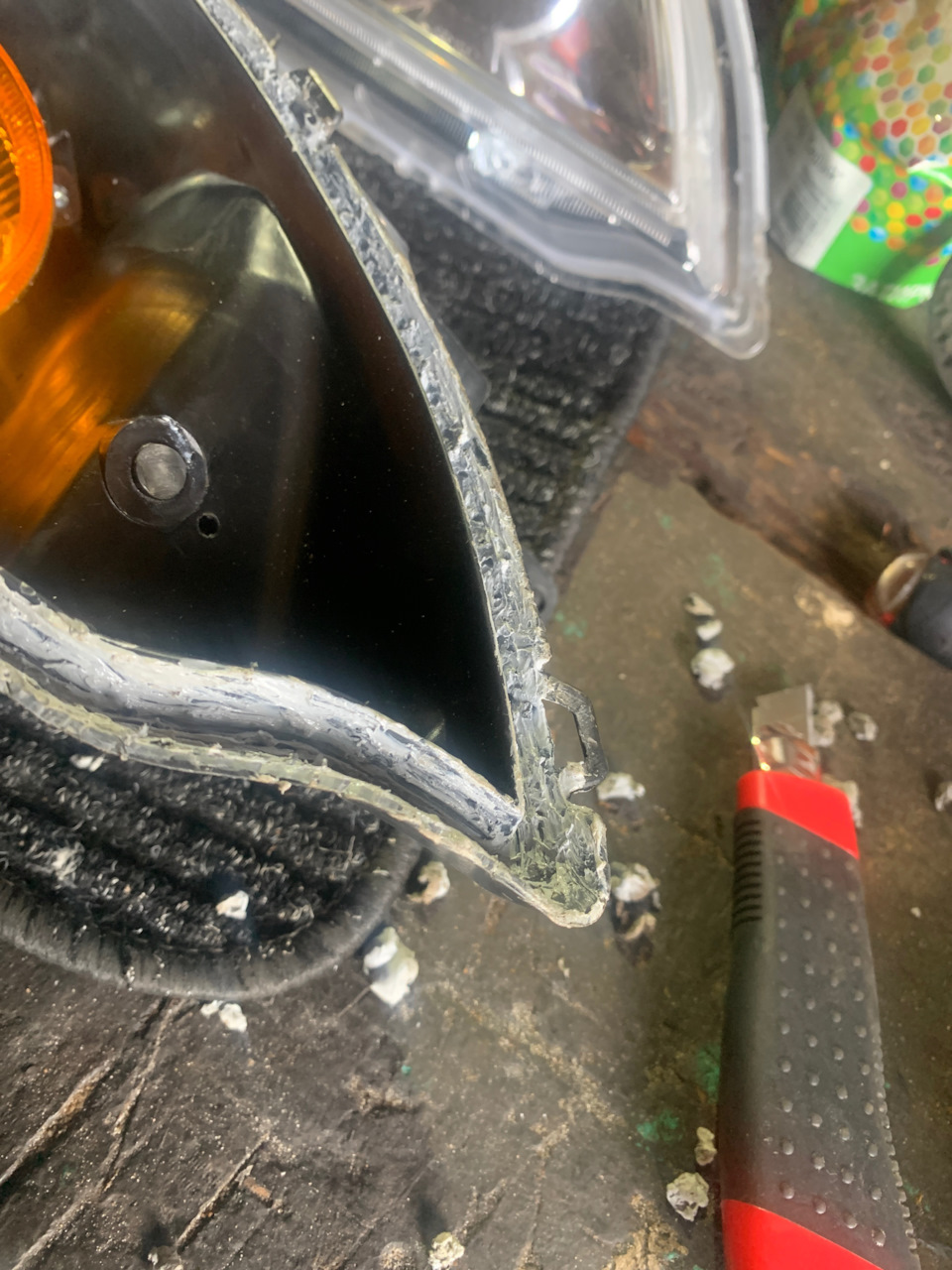 Запотевание фары ! — Mitsubishi Lancer IX, 1,6 л, 2007 года | своими ...