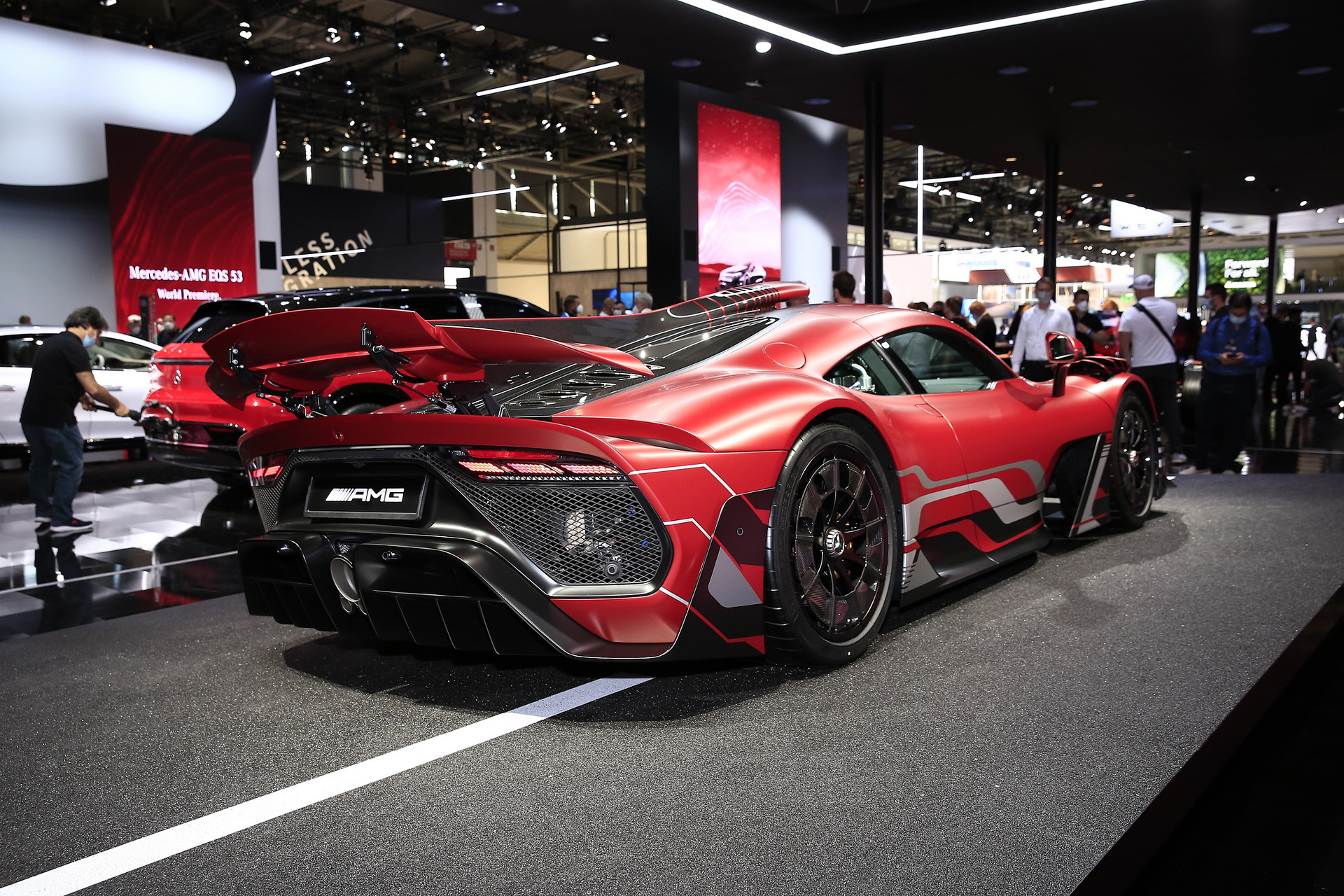 Amg one. Mercedes AMG one 2022. Mercedes AMG Project one 2022. Mercedes AMG Project one Red. AMG one красный.