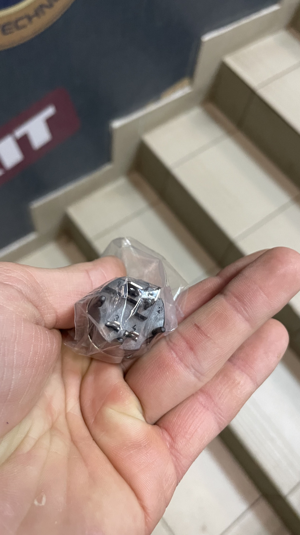 Замена лягушки стоп сигнала ! — Volkswagen Caravelle (T4), 2,5 л, 1993 ...