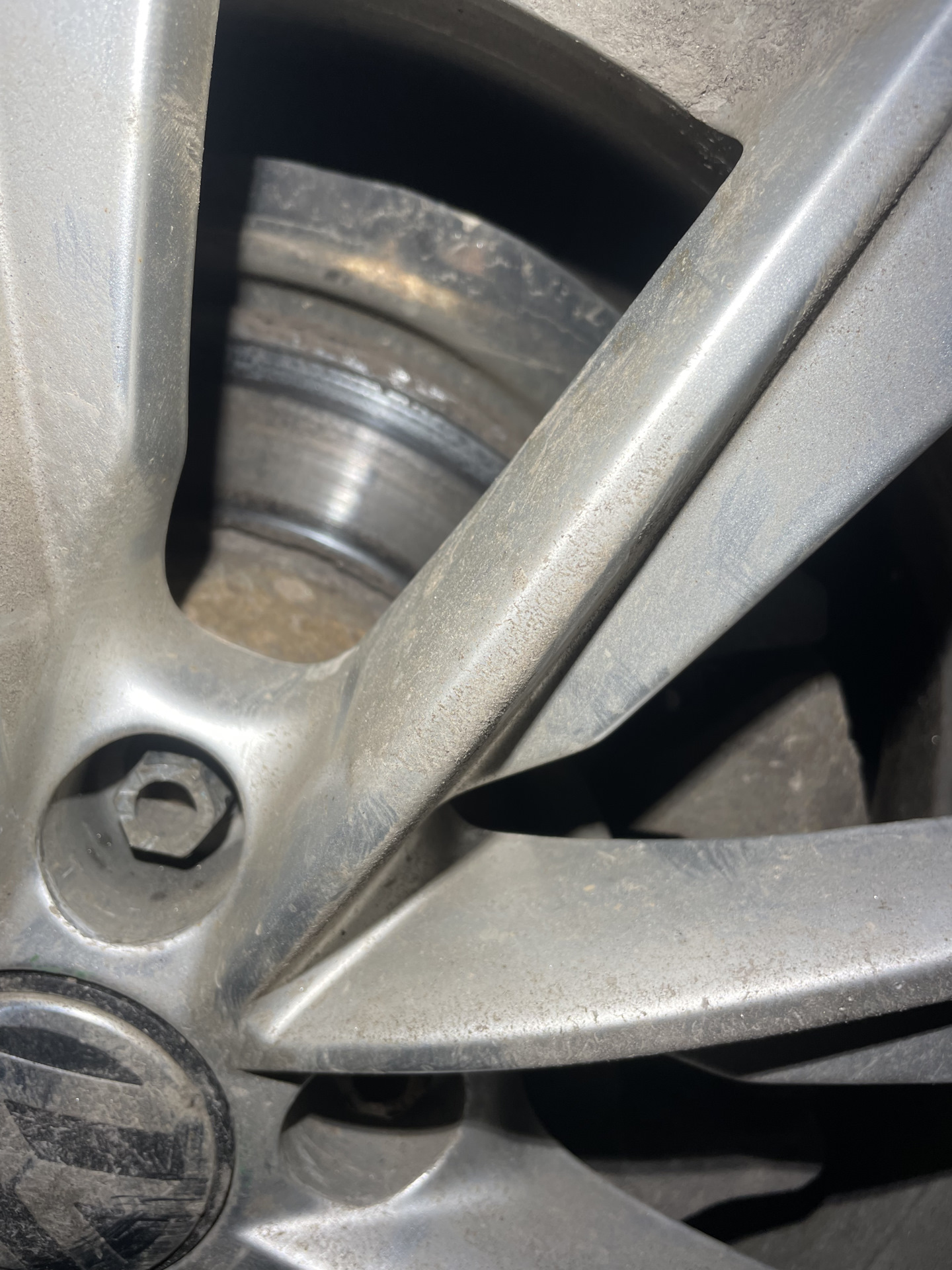 Задний тормоз — Volkswagen Tiguan (1G), 2 л, 2011 года | поломка | DRIVE2