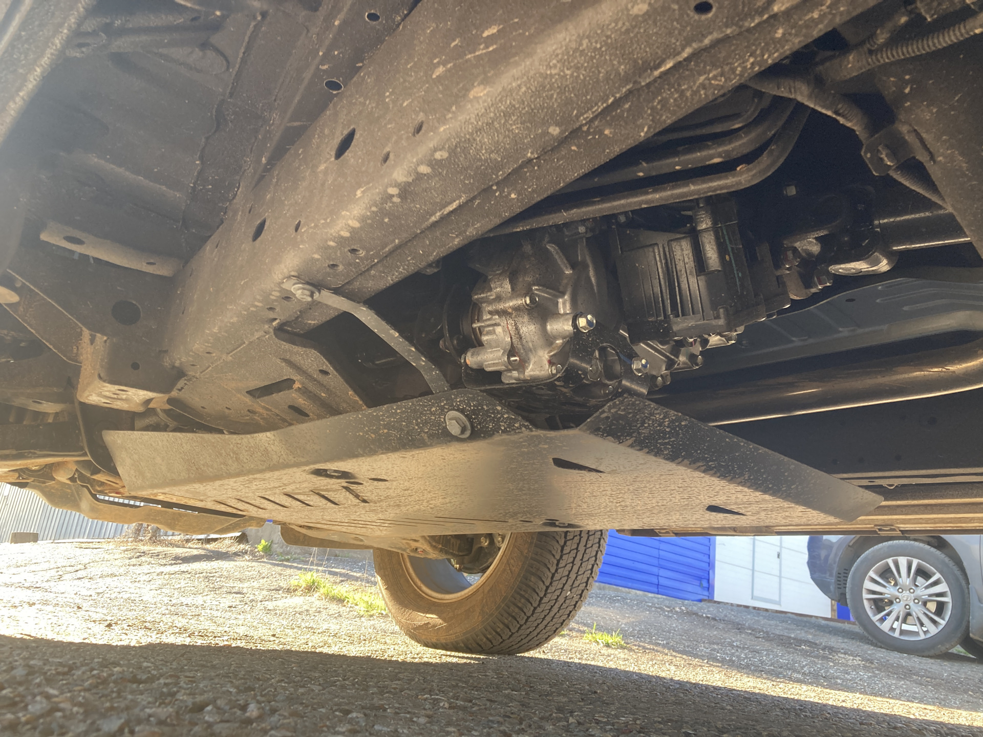 защита картера chevrolet niva автоброня 1. защита трансмиссии. защита двигателя снизу шевроле-нива. защита трансмиссии. днище haval h6.