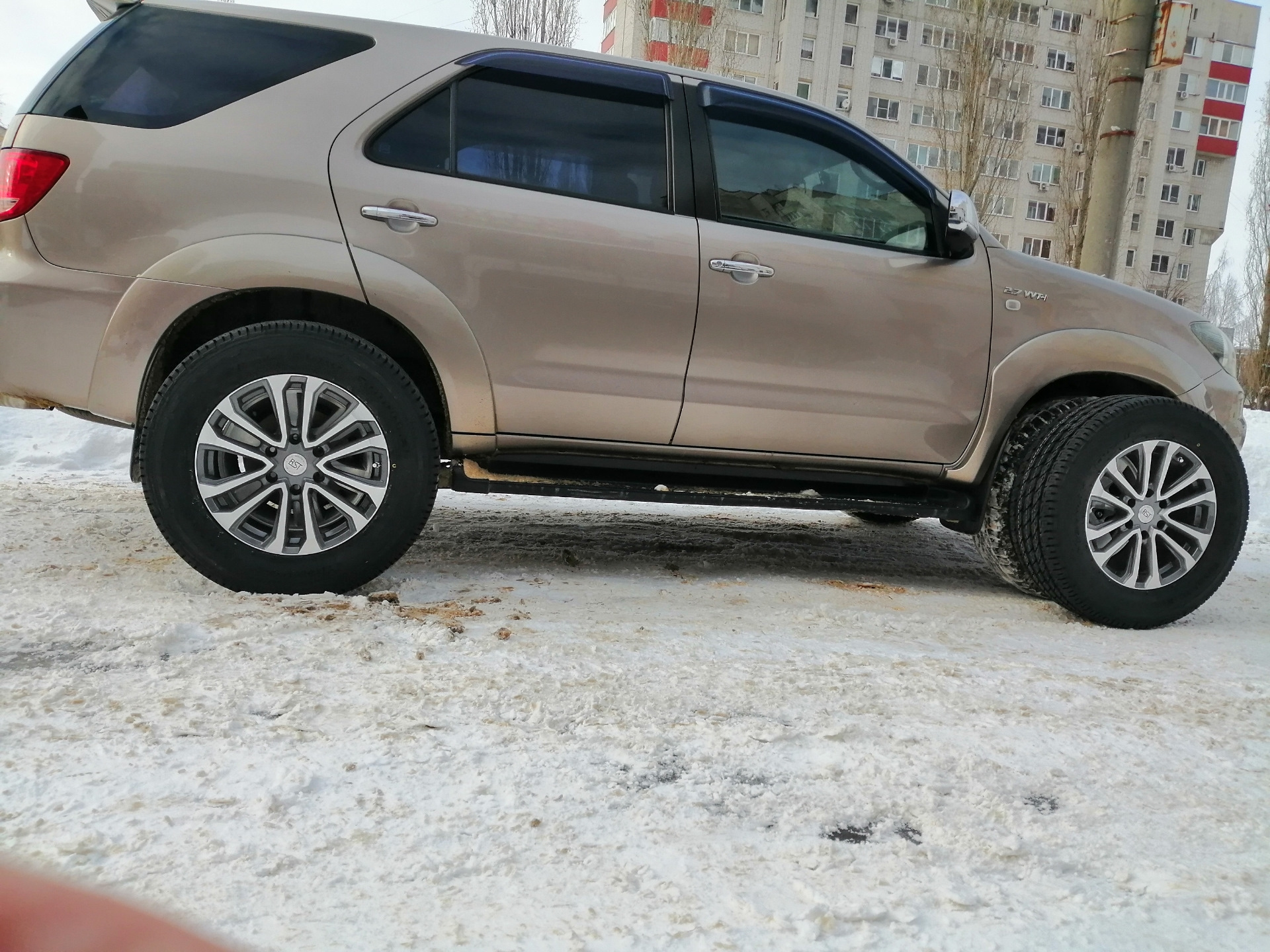 Диски fortuner. Toyota Fortuner диски. Fortuner 1g. Тойота фортунер габариты.