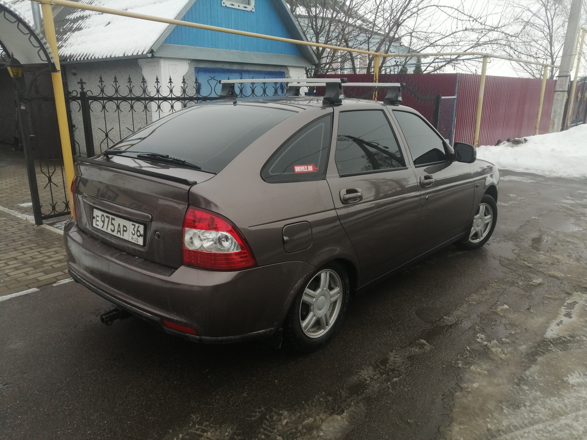 Штатный багажник на крышу приоры — Lada Приора хэтчбек, 1,6 л, 2010 ...