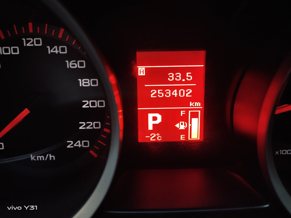 Замена левого переднего тормозного поршня в суппорте — Mitsubishi ...