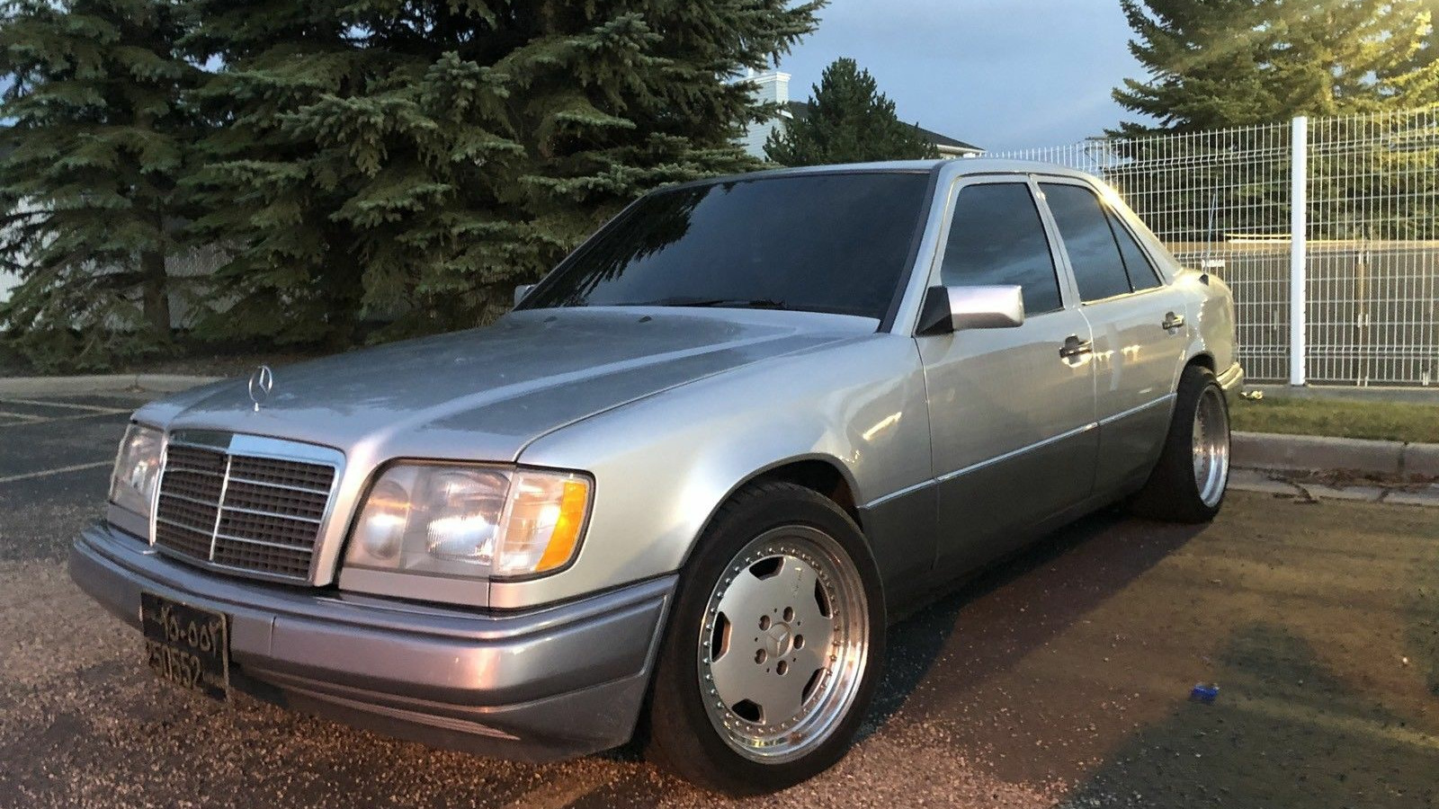 Мерседес 90х. Мерседес 124 90. Мерседес 124 90х. W124 Mercedes 90 год. Мерседес 500 90.