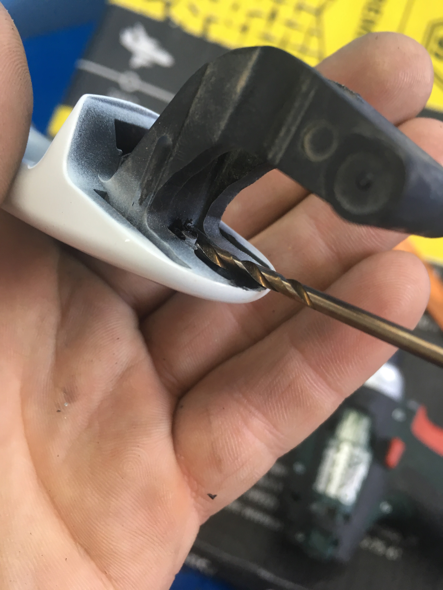 Instant a601bs сенсор. Сенсор в ручку двери. Ёмкостной датчик в ручку двери. Сенсор ручка двери f15. Сенсор в ручку двери.