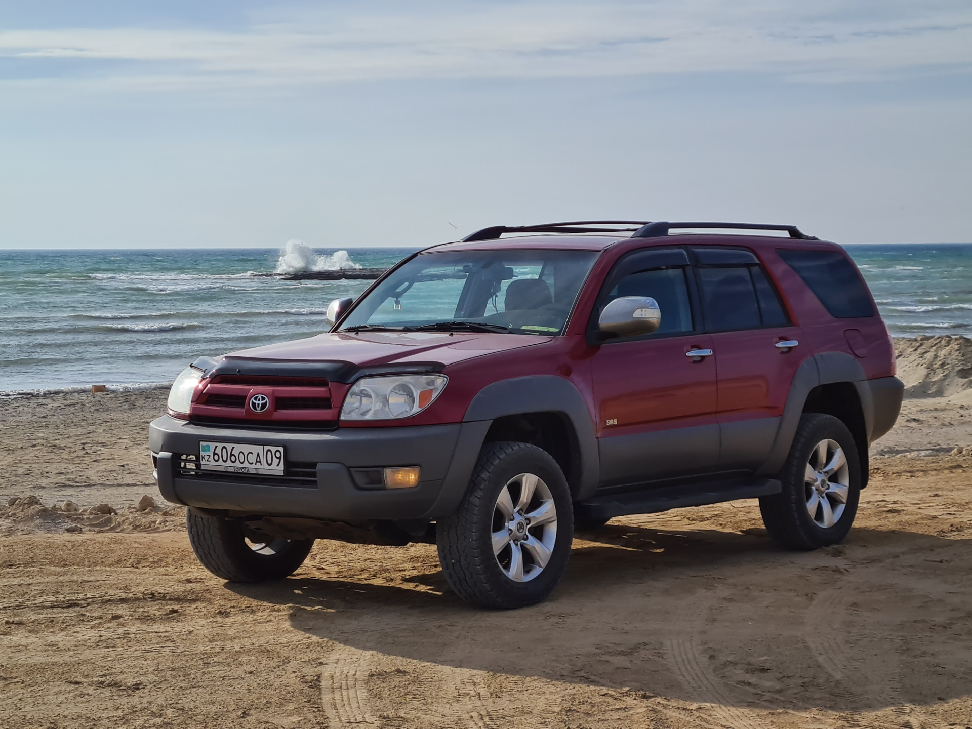 Тойота 4 объем. Toyota 4runner красная. Toyota 4runner Red 2005. Тойота 4 на 4. Л Фораннер 2.