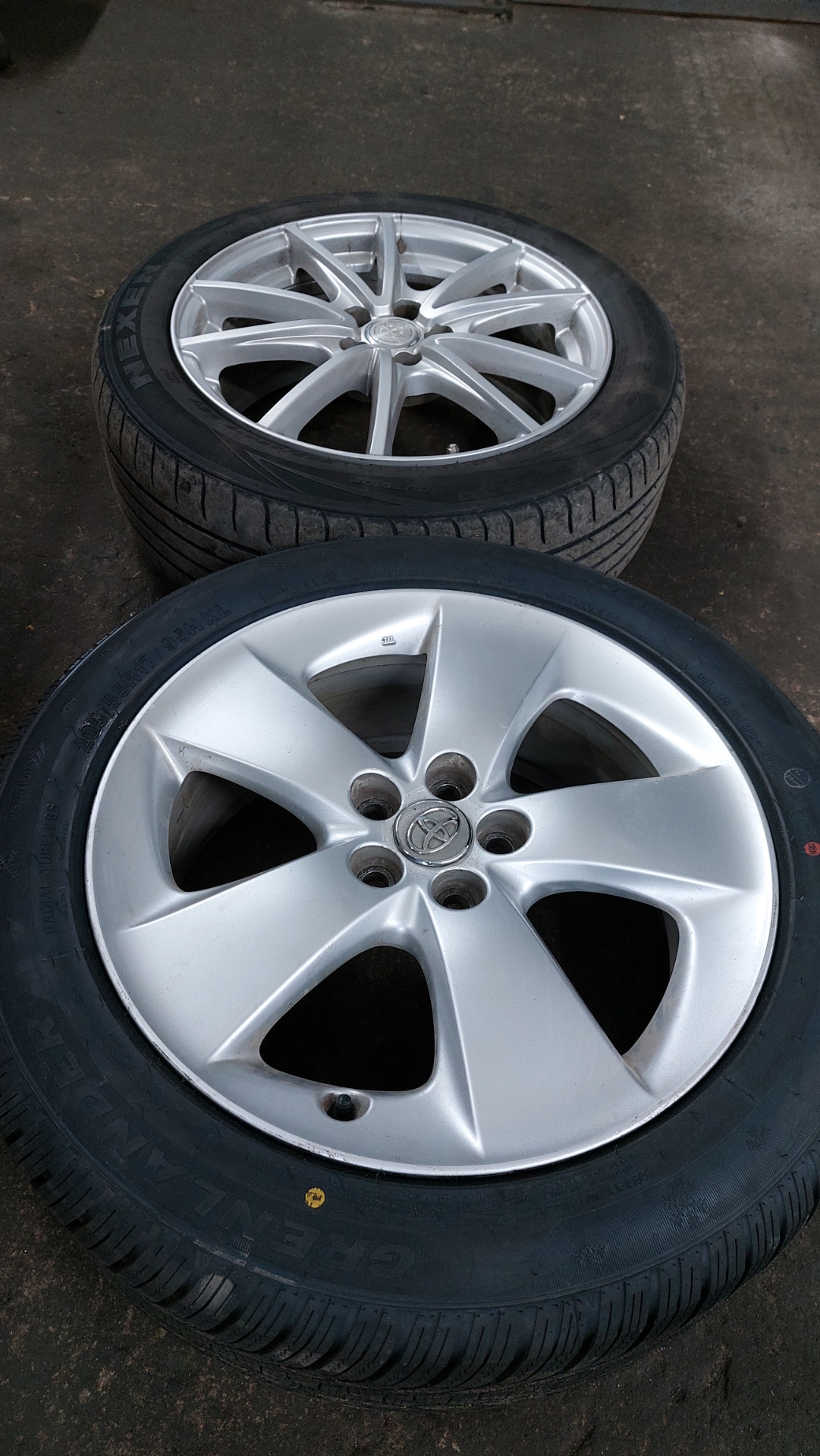 Зимние шины Grenlander Icehawke I — Toyota Prius (30), 1,8 л, 2010 года ...