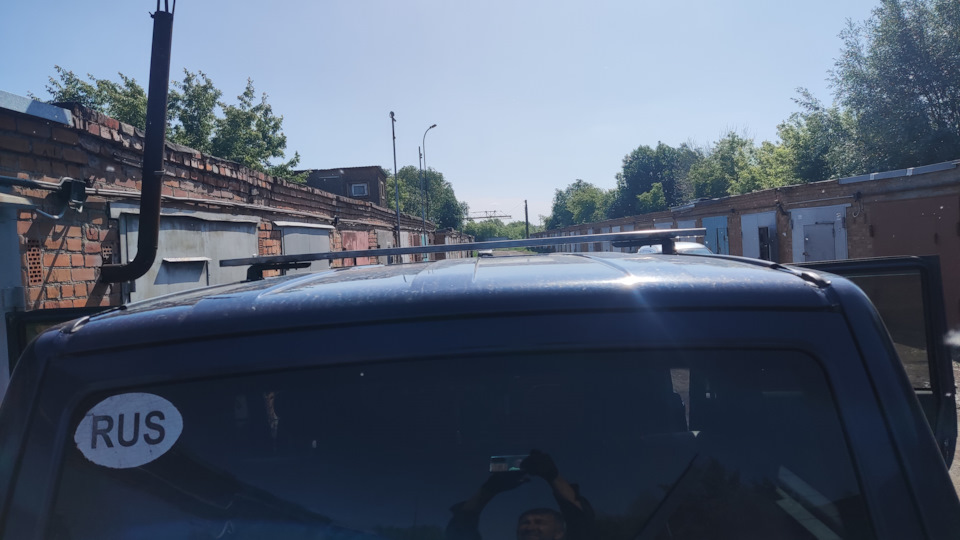 Поперечины на крышу и установка маркизы — DRIVE2