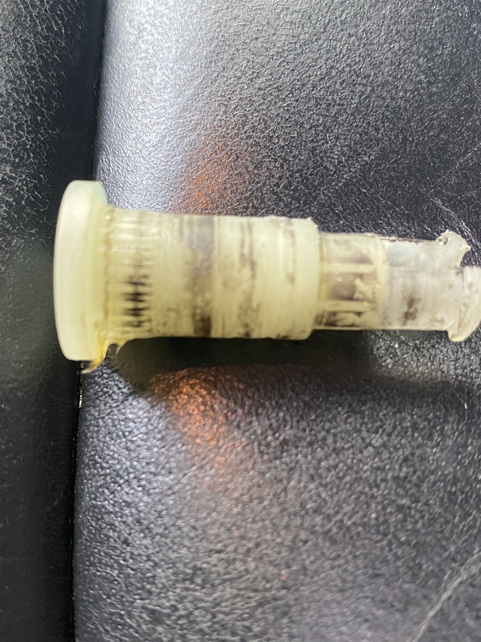 Втулка педали сцепления — Skoda Octavia A7 Mk3, 1,4 л, 2013 года ...