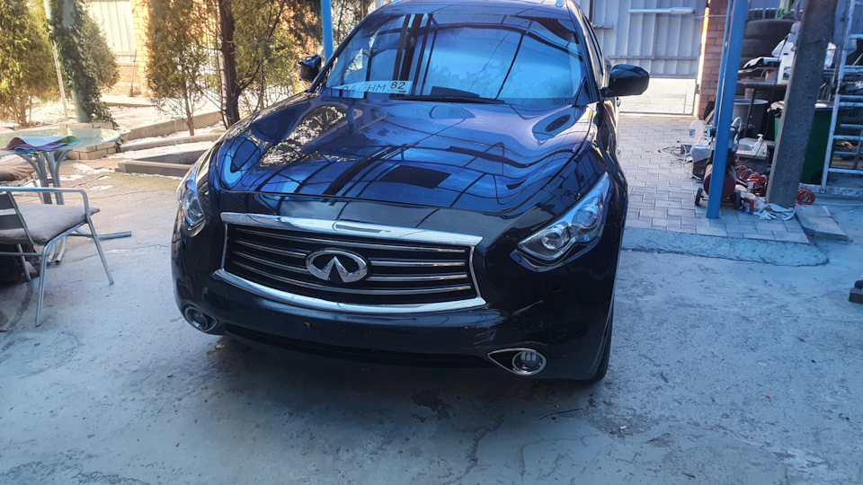 Infiniti QX70 "РЕНИССАНС"