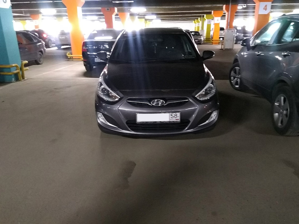 Накладки на пороги — Hyundai Solaris Hatchback, 1,6 л, 2013 года ...