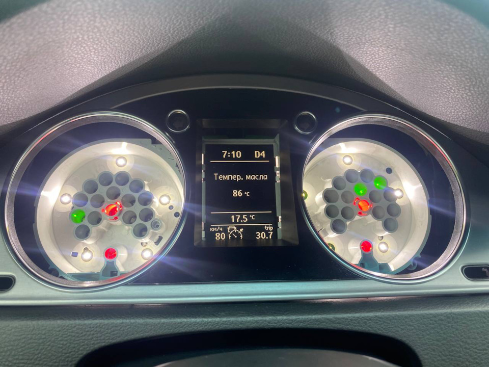 98. Распайка панели приборов. Откат к софту 7хх. — Volkswagen Passat CC ...