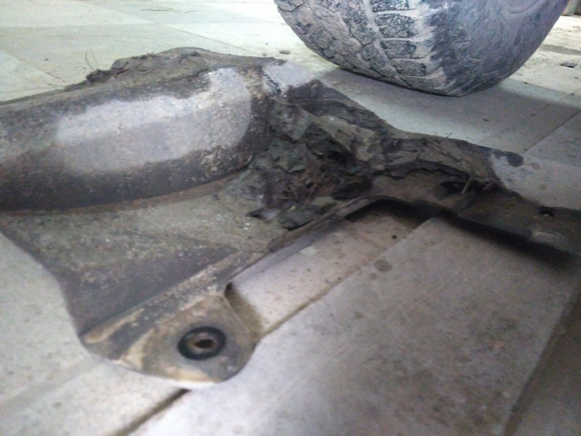 Быстрей-быстрей а то начнётся … — Chevrolet Niva GLX, 1,7 л, 2015 года ...