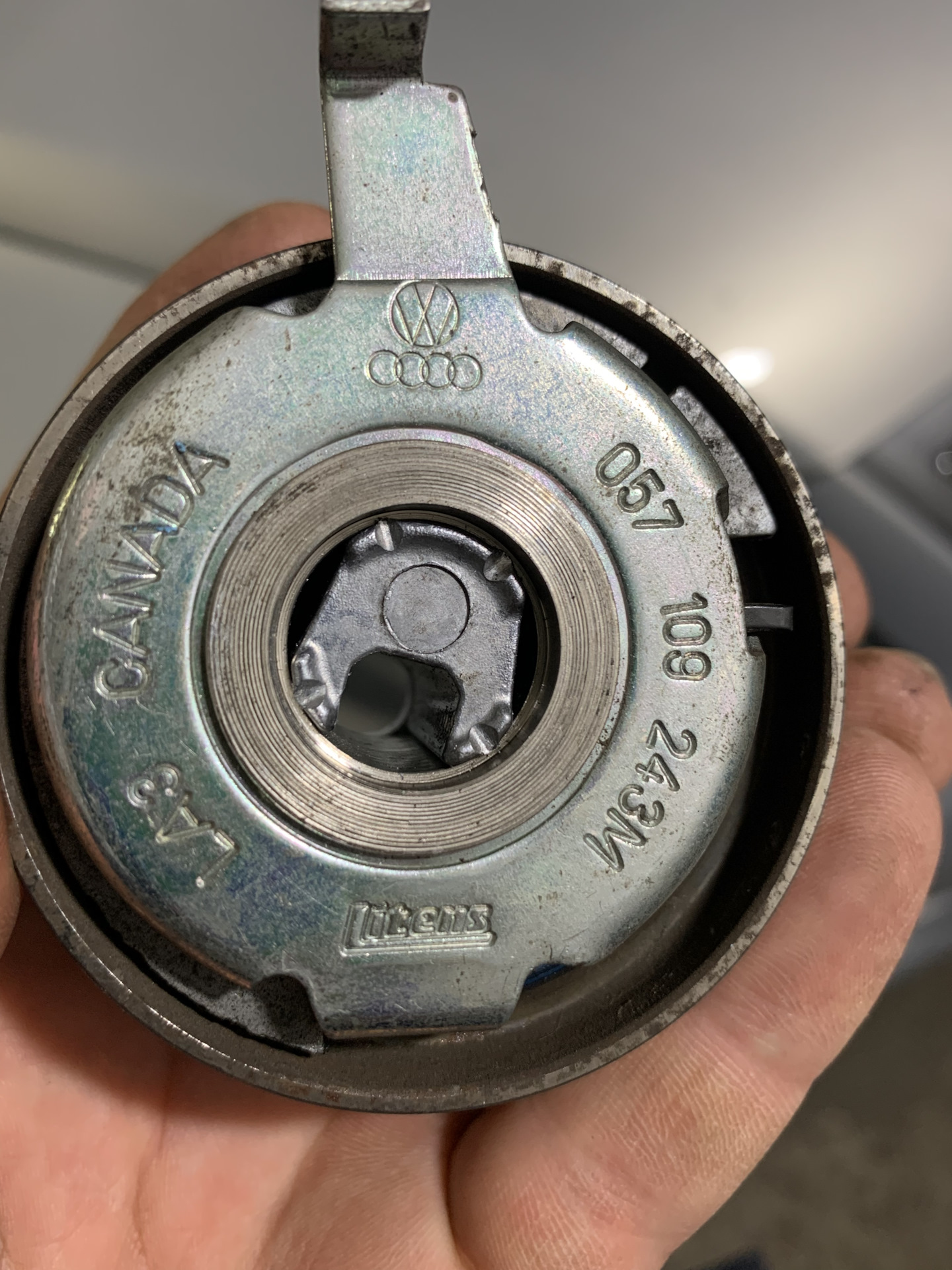 Замена зубчатого ремня ТНВД — Volkswagen Touareg (1G), 3 л, 2008 года ...