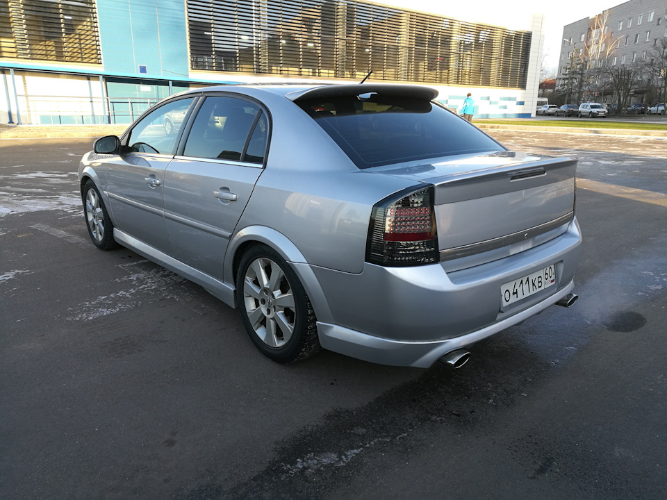 Стекло vectra c. Opel Vectra c спойлер. Спойлер Vectra c 2003. Спойлер ops Opel Vectra c. Vectra c Стайлинг.