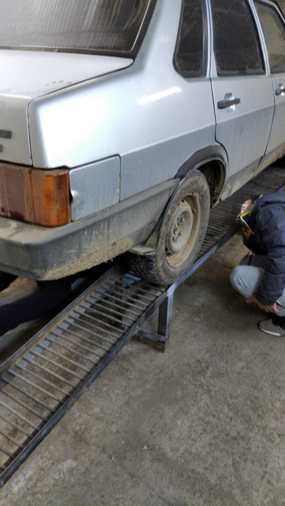 Вырвало балку от лонжерона( — LADA 21099, 1,5 л., 1998 года | кузовной ...
