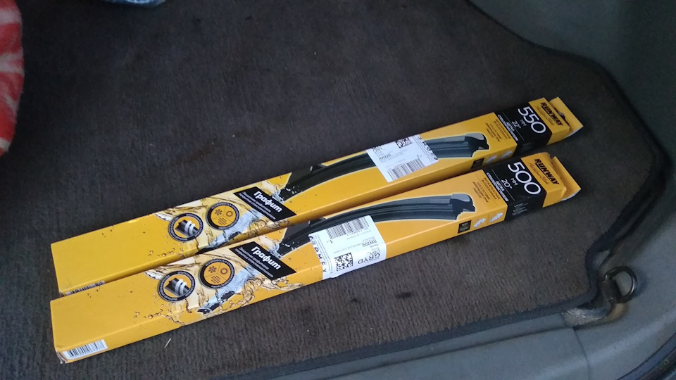 Новые щетки стеклоочистителя RunWay — Hyundai Santa Fe (1G), 2,4 л ...