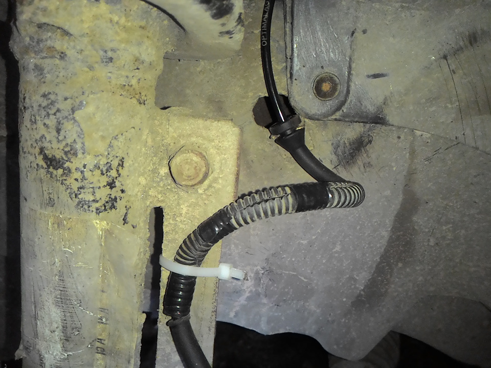 00AAAgGASOA 960 Как вынуть закисший датчик абс