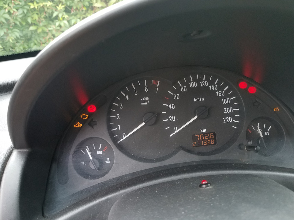 Photo from the logbook Volkswagen Caddy (3G)