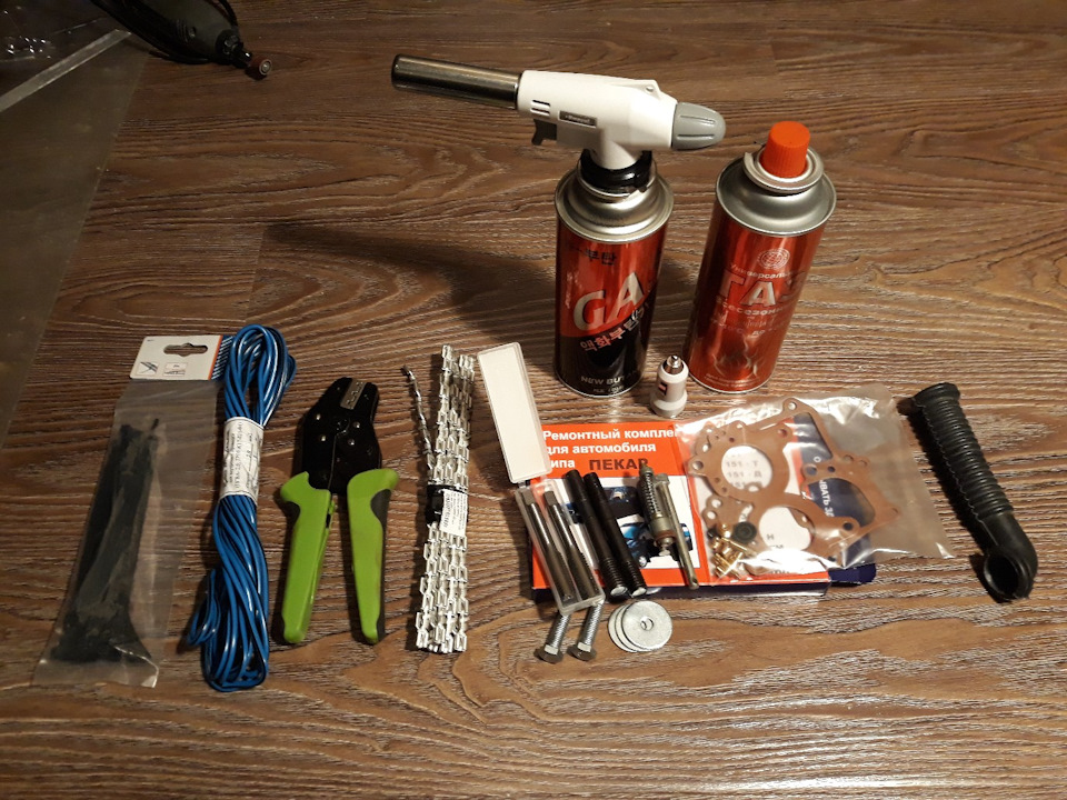 Ножевые предохранители и мотор стеклоочистителей Старвольт — ГАЗ 31029 ...