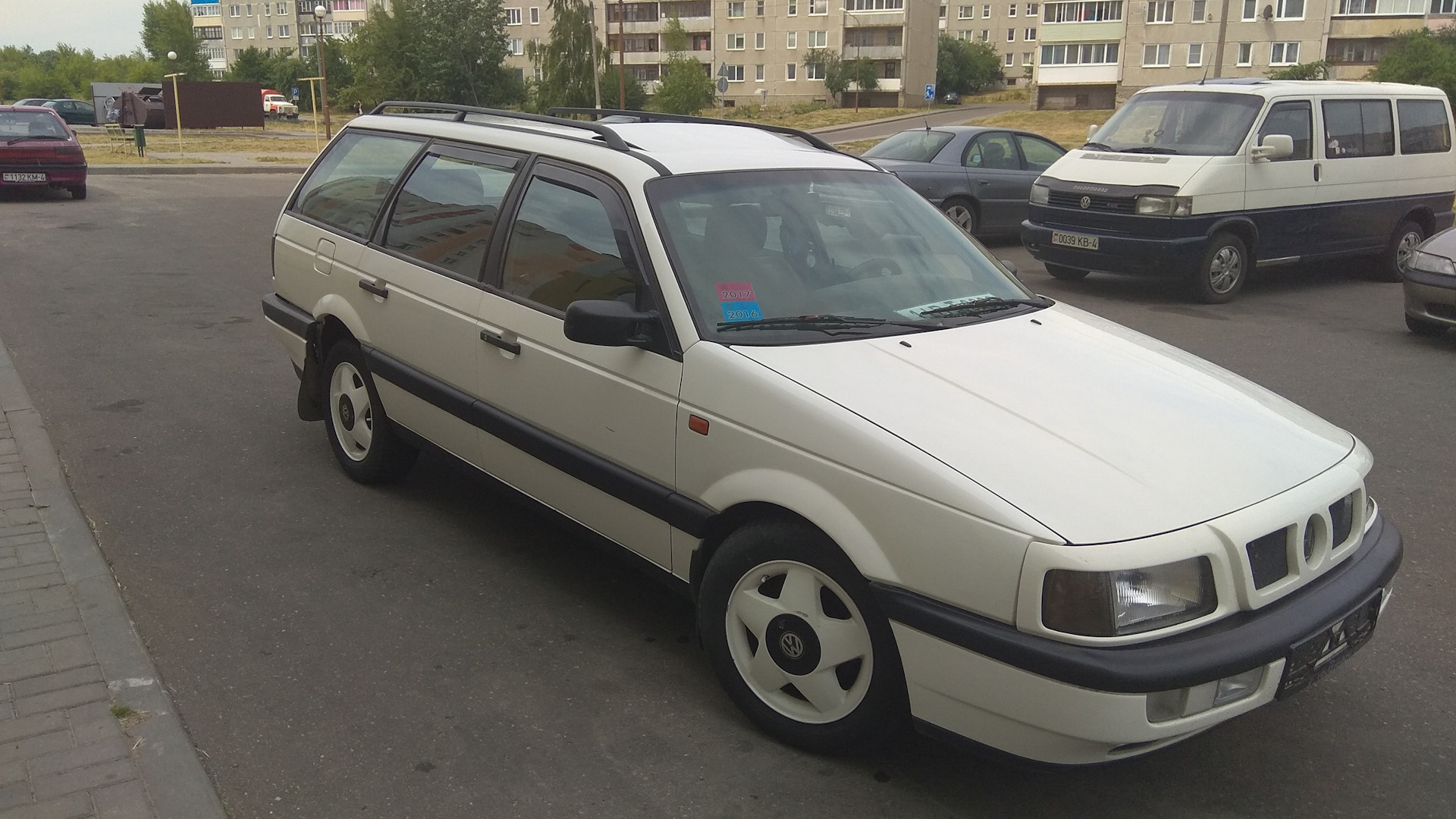 Volkswagen Passat B3 1.9 дизельный 1991 | Белый универсал на DRIVE2