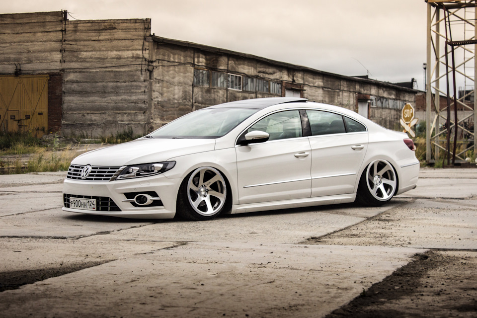 Volkswagen Passat cc 2012 stance